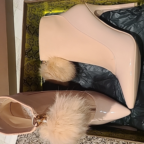 Pink Pom Pom Booties - Picture 5 of 6